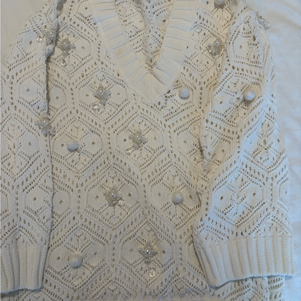 Elegant Cream Knit Sweater